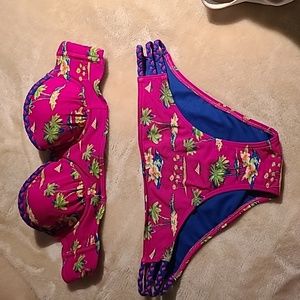5/$25 Hollister bikini set